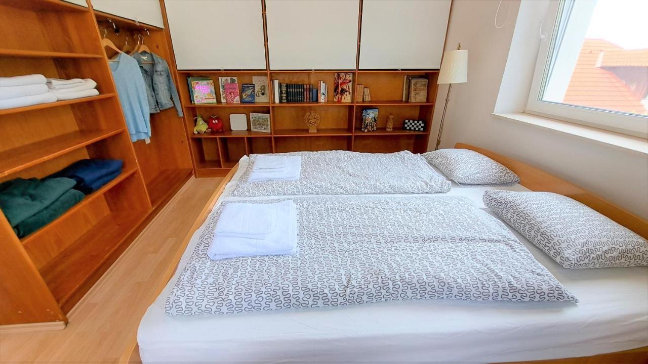 Belvarosi Haz Gyoenyoeru Panoramaval 발라톤알마디 외부 사진